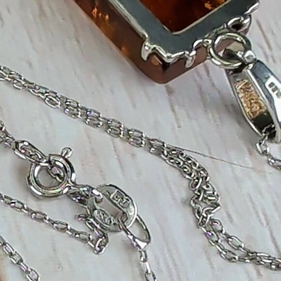 Vintage Cognac Amber Rectangle Pendant Necklace With Sterling Silver Chain - Picture 7 of 8